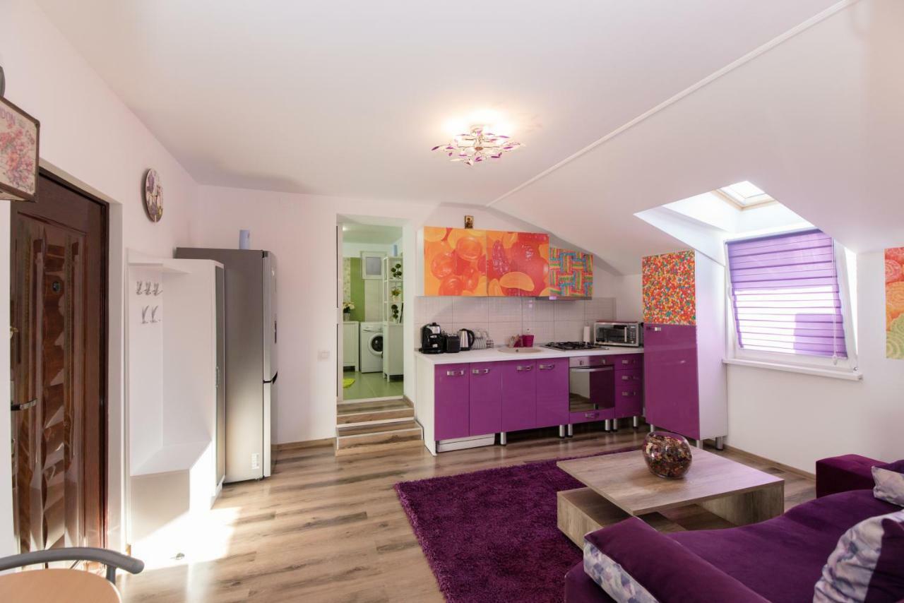 Queen Holiday Apartment Bucarest Exterior foto